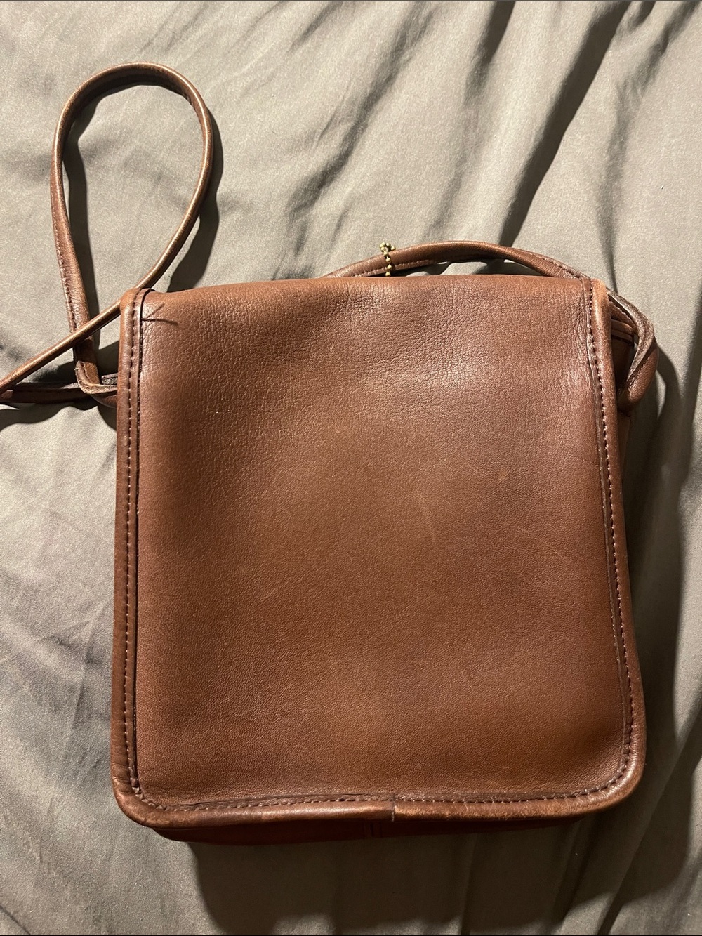 COACH 9620 Vintage Shoulder Bag Brown Leather Turnlock Gold Hardware - Picture 3 of 4